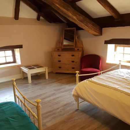Biou Bed and Breakfast La Sauvetat-sur-Lède Exteriör bild